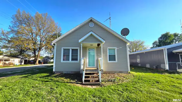 114 E Ebony Street, Thayer, IL 62689