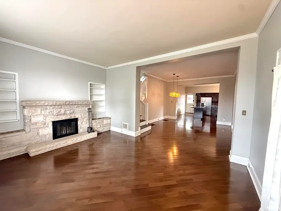 1329 Spring Street, Quincy, IL 62301 - #3