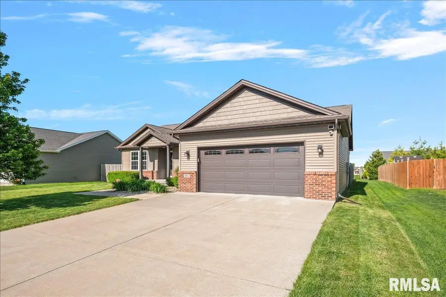 1811 Prairie Vista Drive, Chatham, IL 62629 - #3