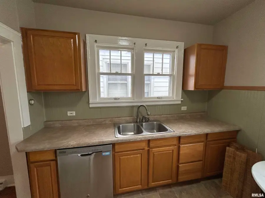 1003 S 21st Street, Quincy, IL 62301 - #2