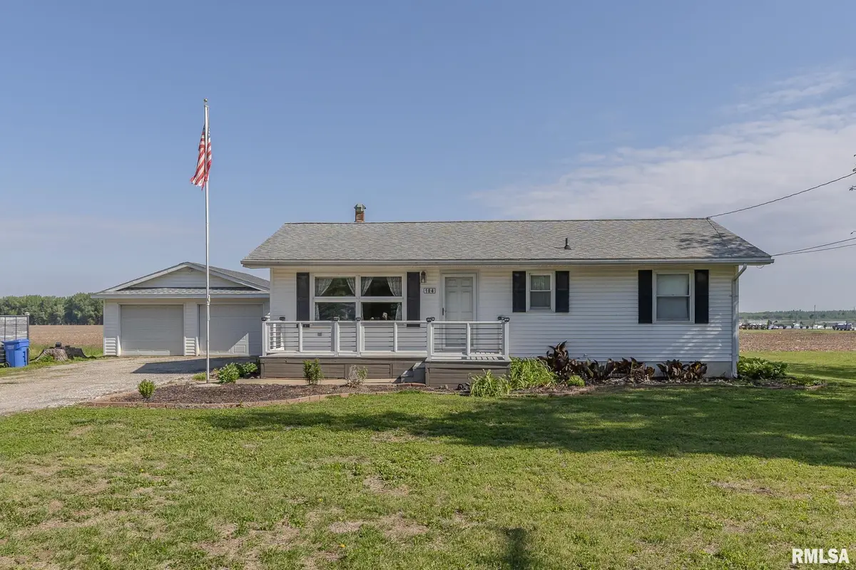 104 E Petersburg Street, Oakford, IL 62673 - #1