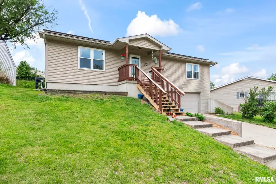 909 Helene Street, Springfield, IL 62702 - #2