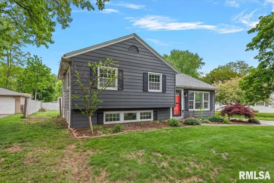 306 Willow Glen Way, Chatham, IL 62629 - #2