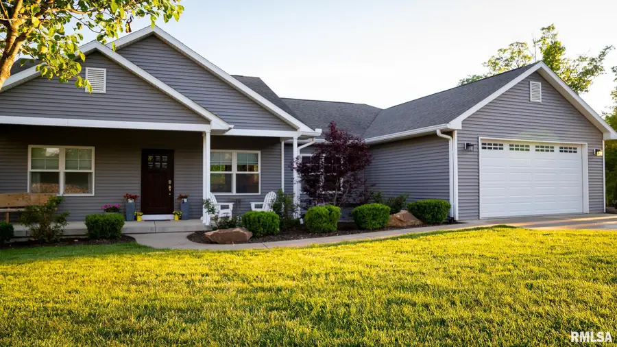 514 S Barn Hollow Drive, Athens, IL 62613 - #2