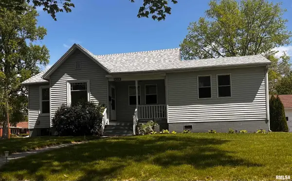 1303 N Kellogg Street, Galesburg, IL 61401