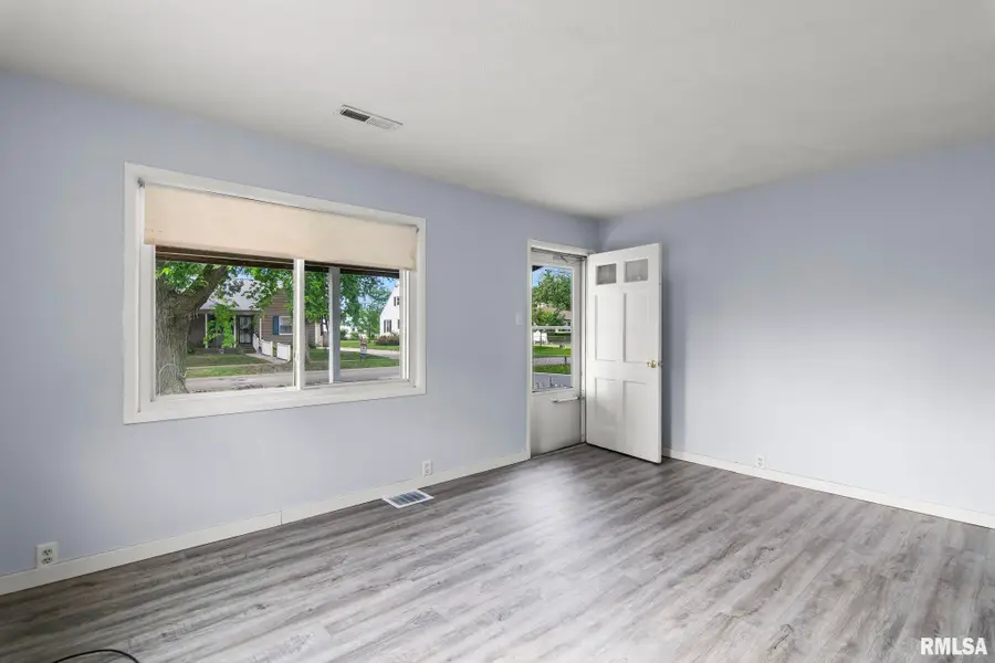 2127 Grandview Avenue, Springfield, IL 62702 - #3