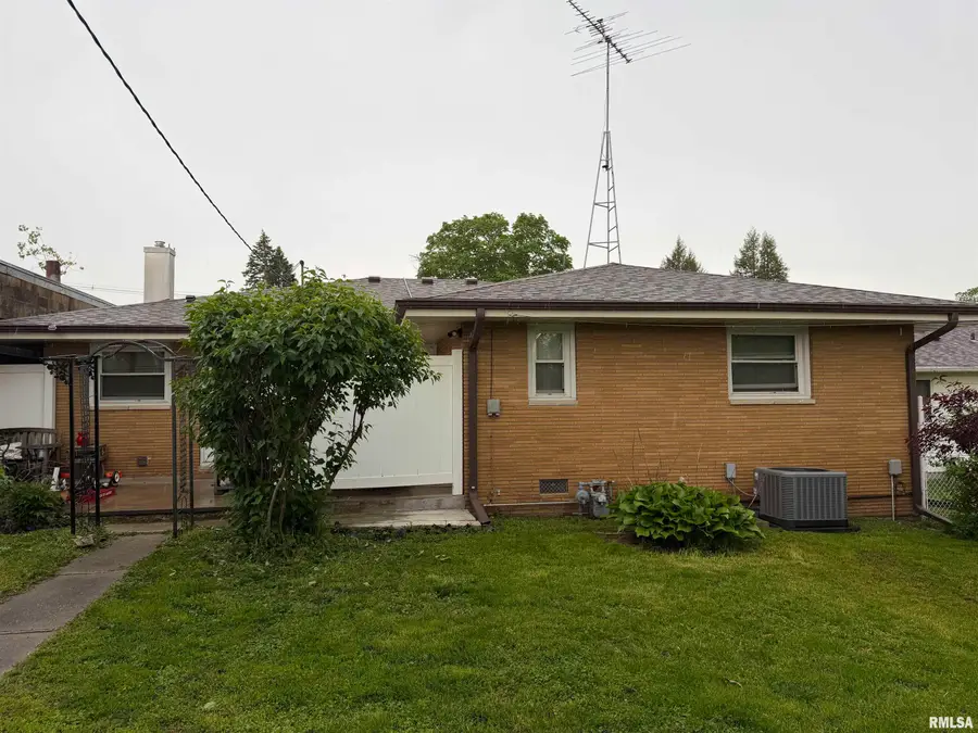 104 E Main Street, Biggsville, IL 61418 - #3