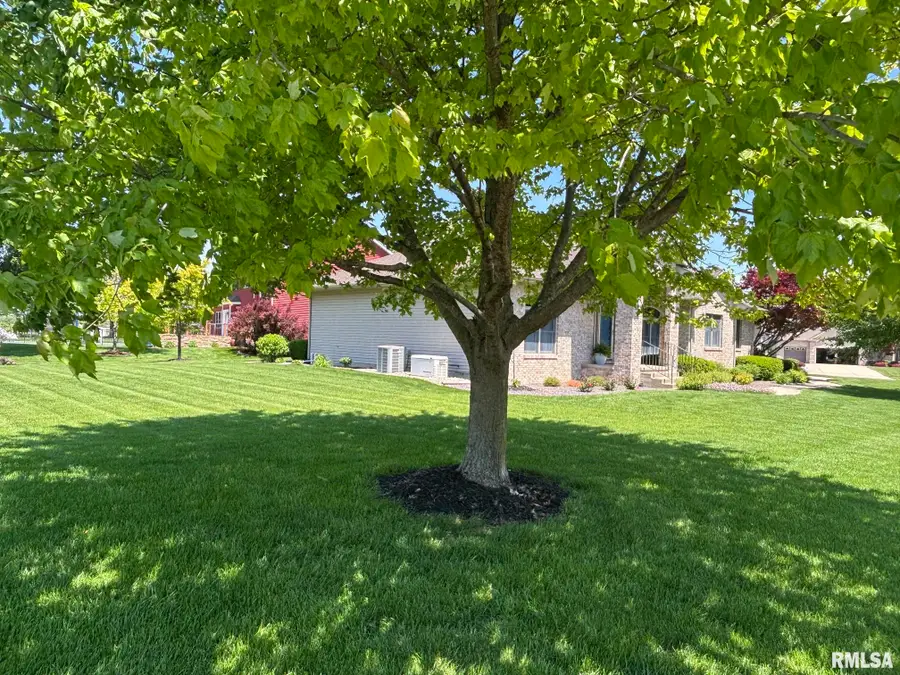 4377 Old Salem Lane, Springfield, IL 62711 - #3