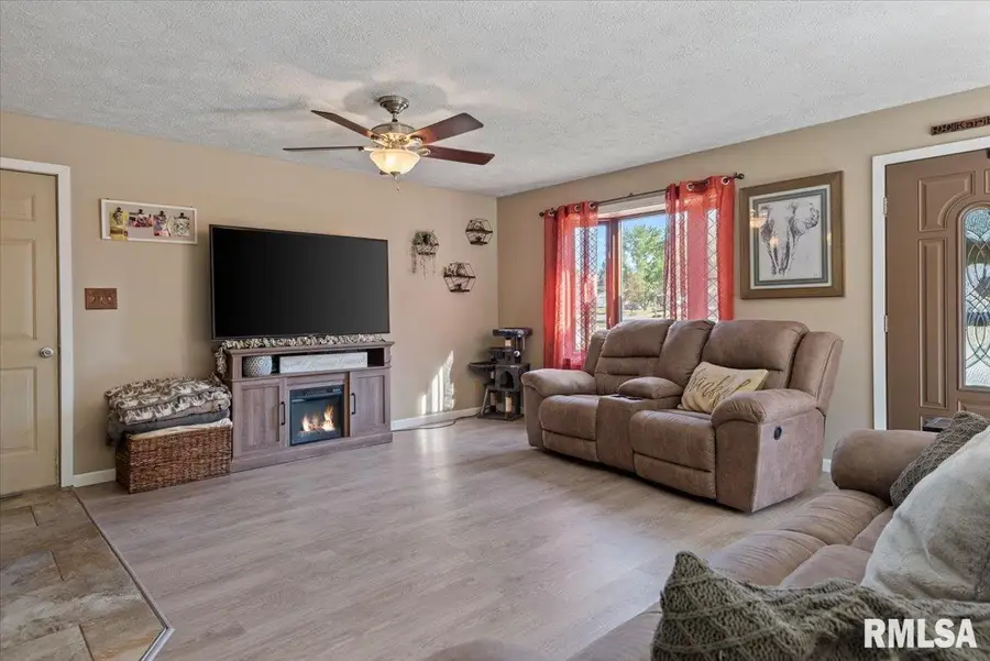 2901 Ontario Drive, Springfield, IL 62707 - #3