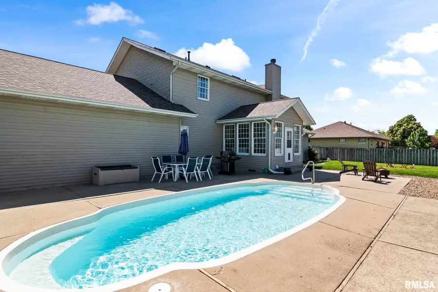 6201 Willow Springs Road, Springfield, IL 62712 - #2