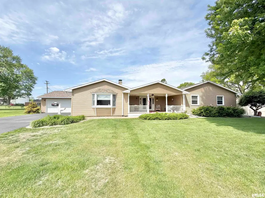 2762 Montague Drive, Galesburg, IL 61401 - #2