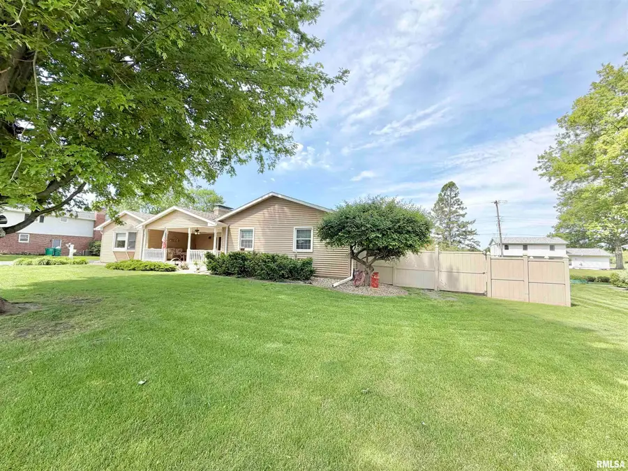 2762 Montague Drive, Galesburg, IL 61401 - #3