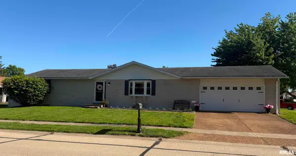 204 Buckhorn Drive, Springfield, IL 62707