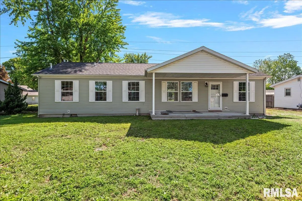 810 Country View Street, Virden, IL 62690 - #1