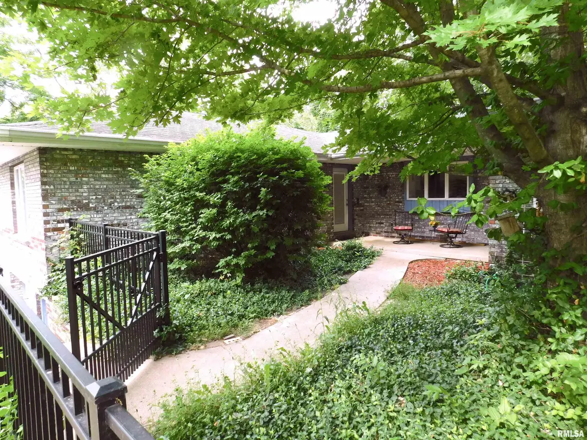 31 Penacook Drive, Rochester, IL 62563 - #1