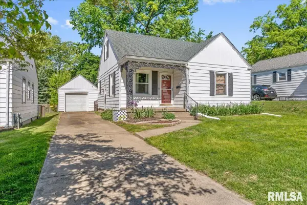 749 N Walnut Street, Springfield, IL 62702-0000