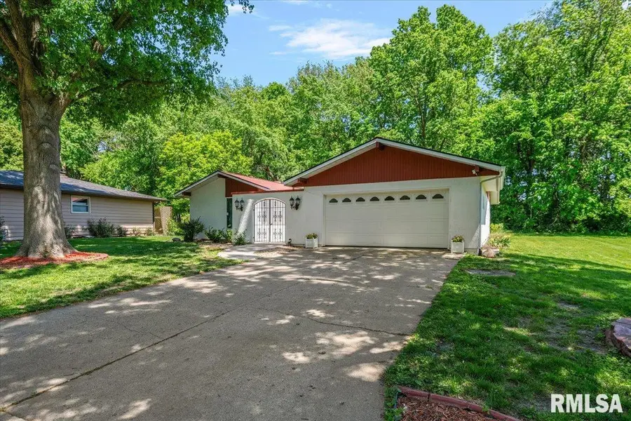 61 Sarah Avenue, Springfield, IL 62703 - #3
