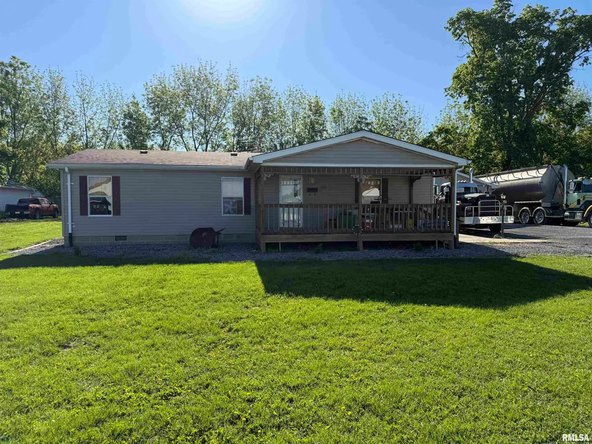 120 N Commercial Street, Winchester, IL 62694 - #1