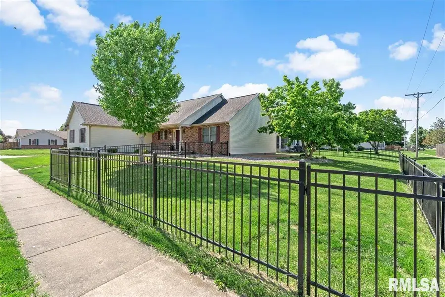 3700 Bergamot Drive, Springfield, IL 62712 - #2