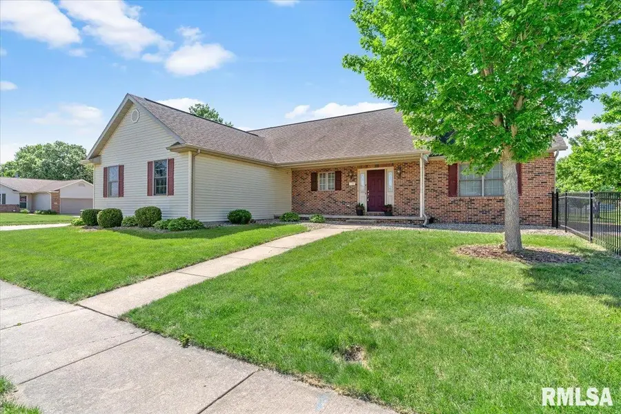 3700 Bergamot Drive, Springfield, IL 62712 - #3