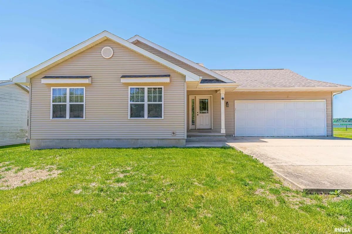 12 Elizabeth Court, Elkhart, IL 62634 - #1