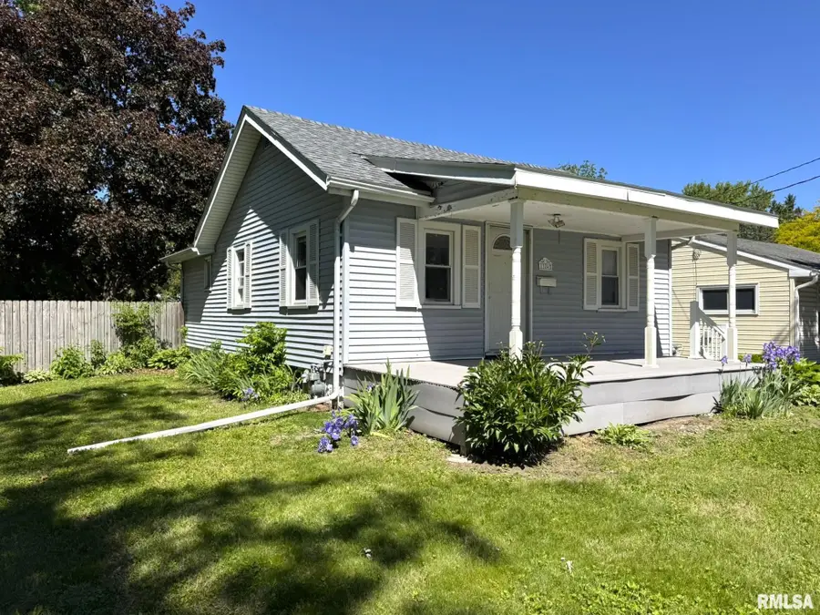 1384 Clark Street, Galesburg, IL 61401 - #2
