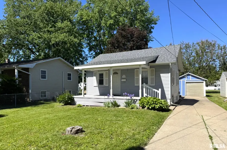 1384 Clark Street, Galesburg, IL 61401 - #3