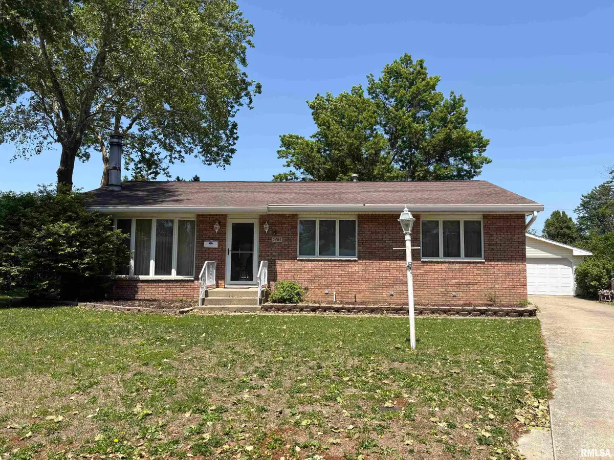2405 Eastview Drive, Springfield, IL 62702 - #1
