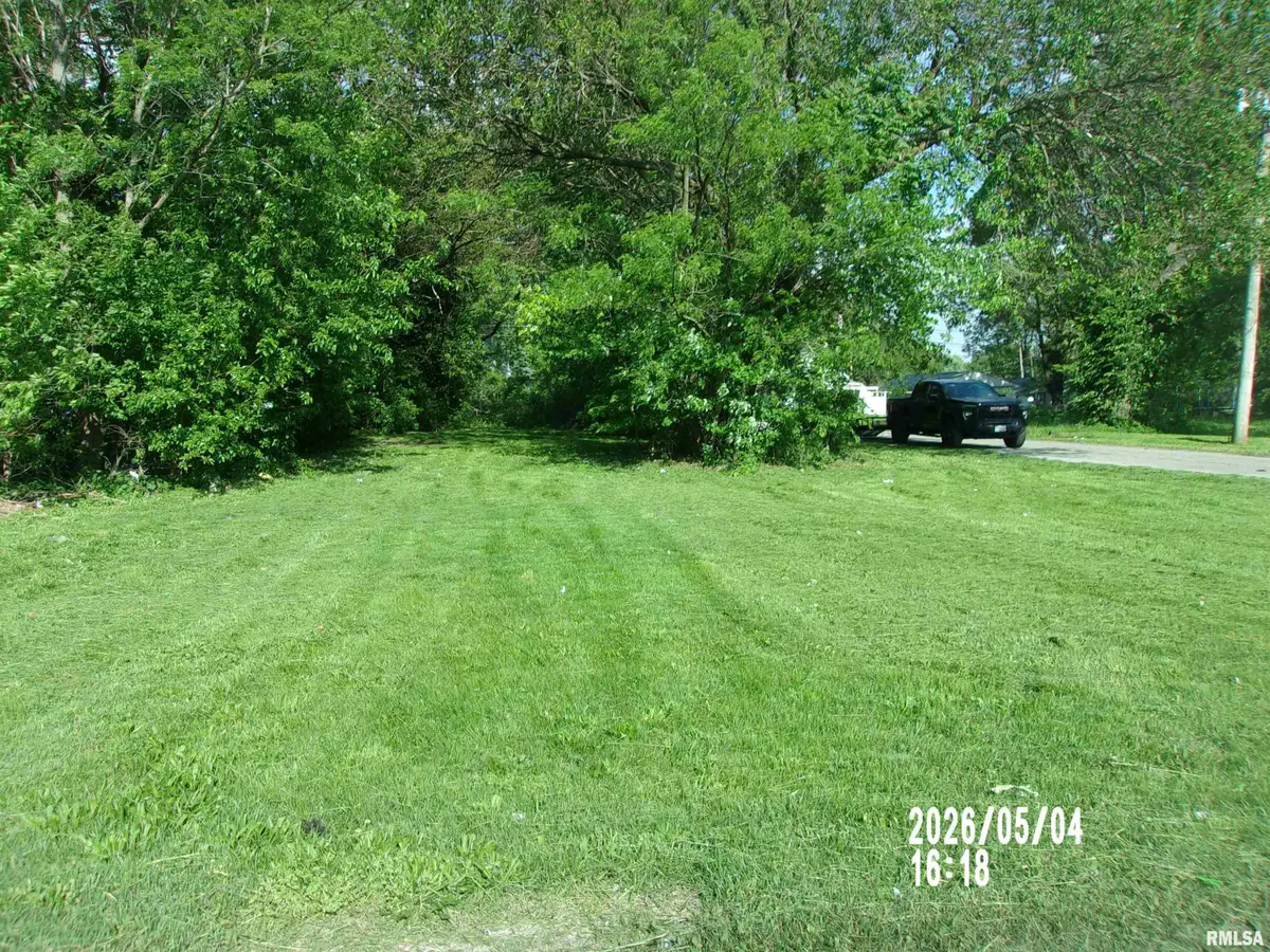 1530 S 17th Street, Springfield, IL 62703 - #1