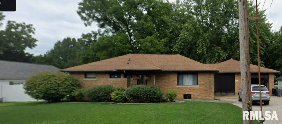 112 N Oak Street, Rochester, IL 62563 - #1