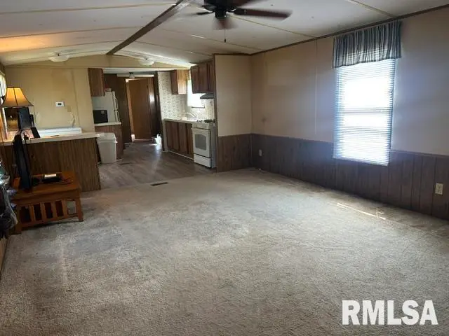 6820 Judy Avenue, Quincy, IL 62305 - #2