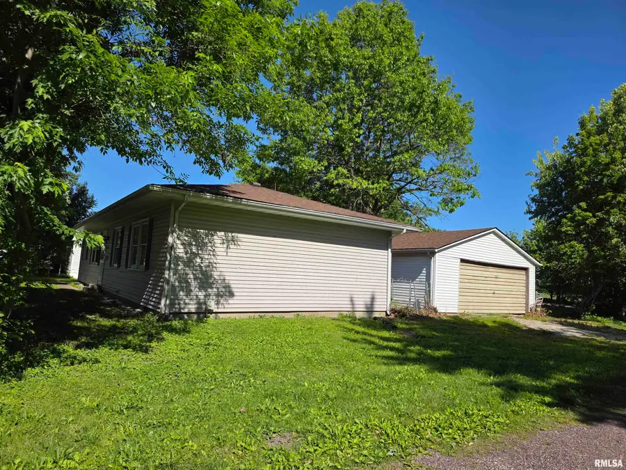 405 Keller Avenue, Virden, IL 62690 - #3