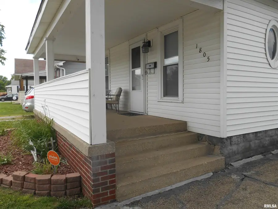 1805 E Keys Avenue, Springfield, IL 62702 - #3