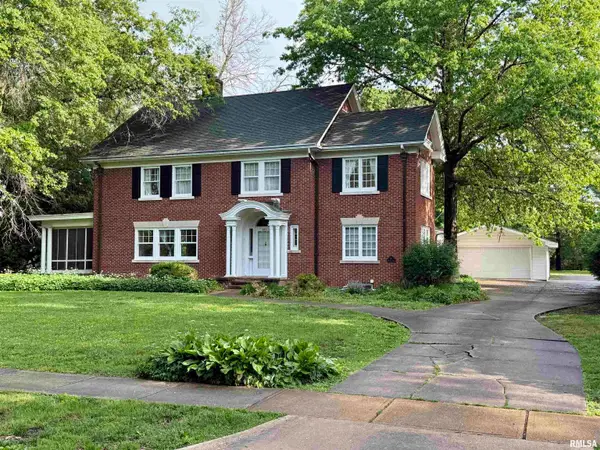 237 Park Lane Drive, Galesburg, IL 61401