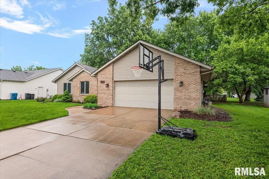 225 Appomattox Drive, Springfield, IL 62711 - #3