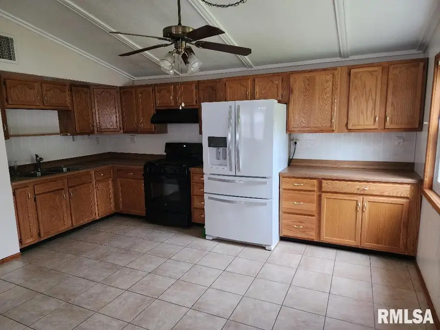 2716 College Avenue, Quincy, IL 62301 - #3
