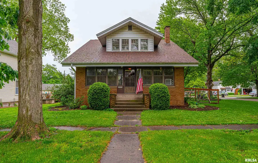 303 N Lafayette Street, Mount Pulaski, IL 62548 - #2
