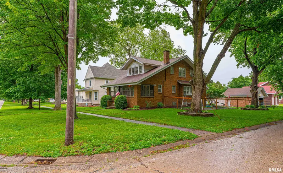 303 N Lafayette Street, Mount Pulaski, IL 62548 - #3