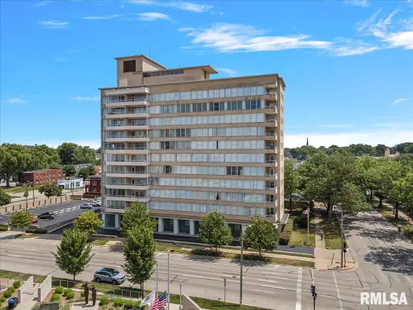 718 S 7th Street #1000, Springfield, IL 62703