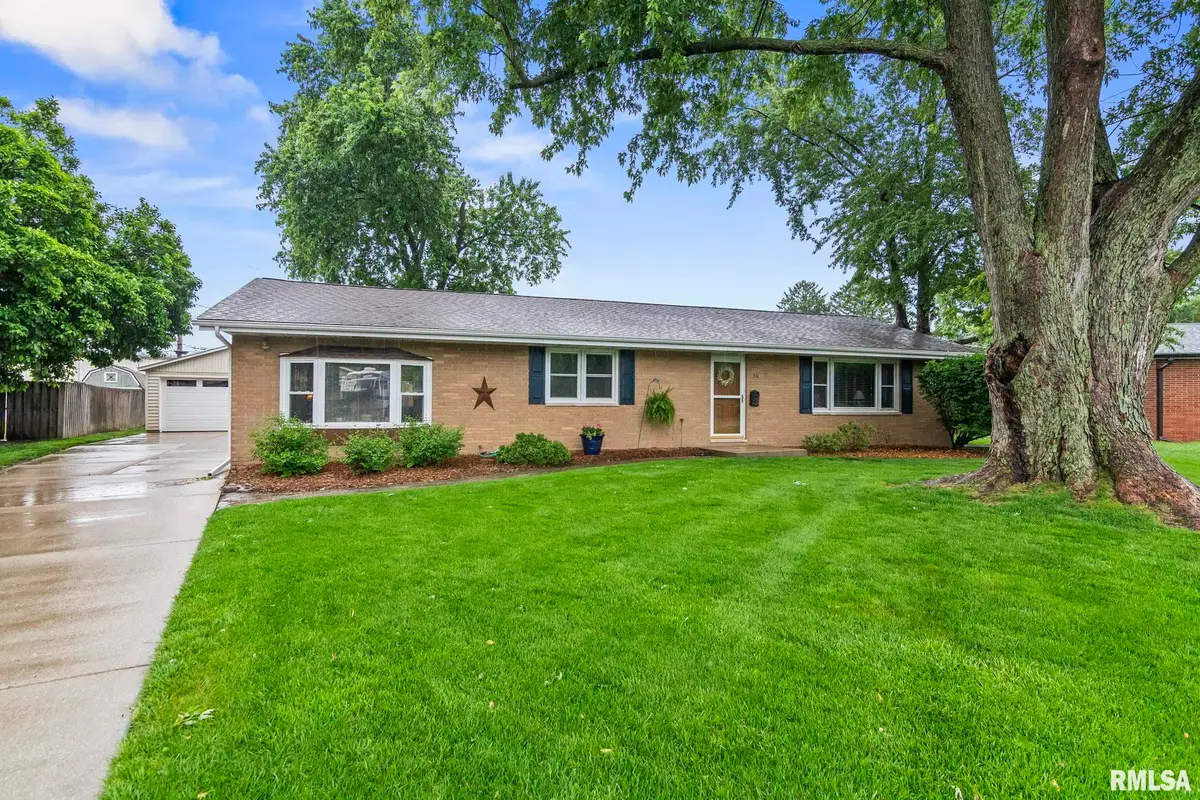 56 Bonniebrook Road, Chatham, IL 62629 - #1