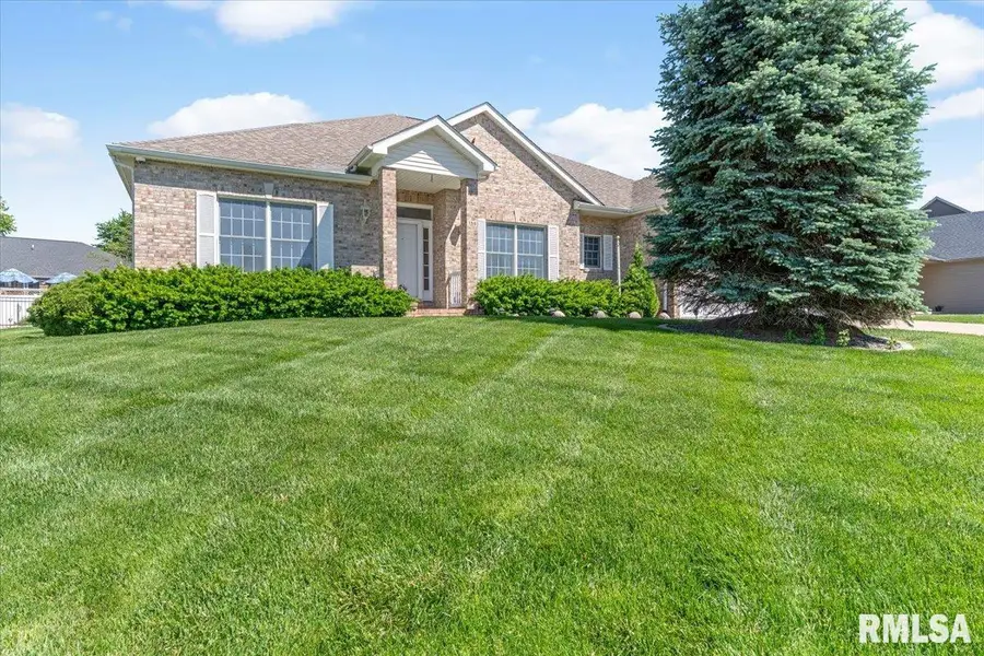 114 Heatherstone Drive, Chatham, IL 62629 - #2