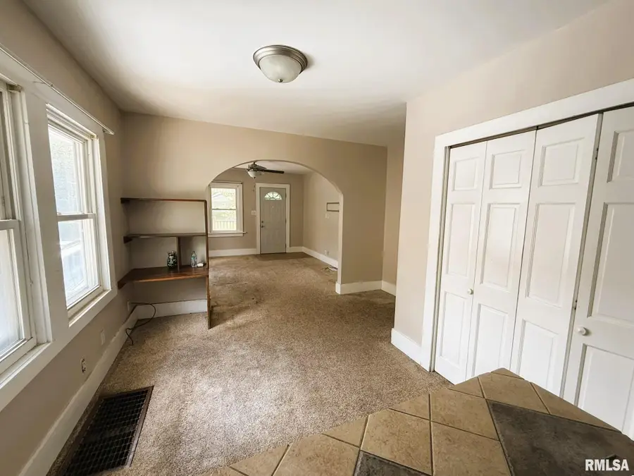 2336 S 11th Street, Springfield, IL 62702 - #3