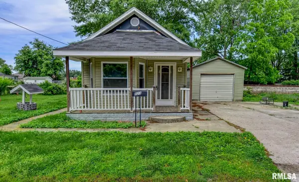 523 S Walnut Street, Taylorville, IL 62568