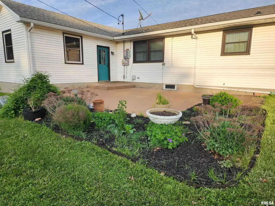 1519 Rutledge Drive, Lincoln, IL 62656 - #3