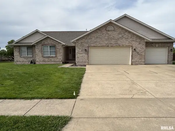 107 Lilac Lane, Chatham, IL 62629-0000