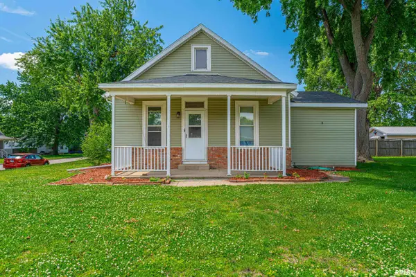 228 Willard Avenue, Lincoln, IL 62656