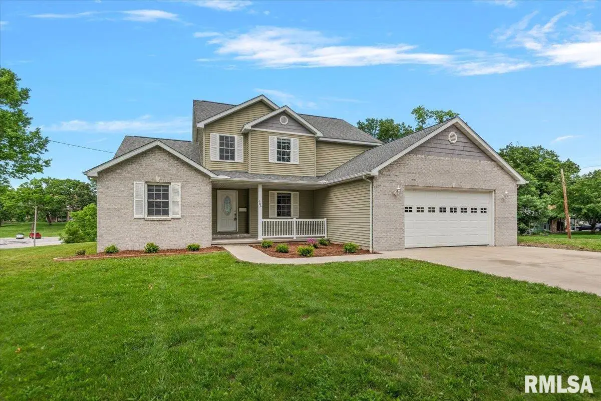 986 Ravine Drive, Carlinville, IL 62626 - #1