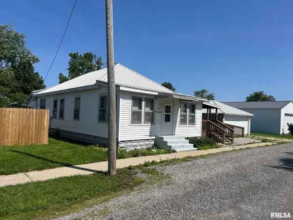 108 S Ash Street, Raymond, IL 62560