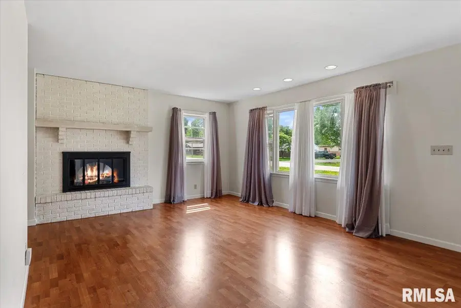 601 South Grand Avenue, Chatham, IL 62629 - #3
