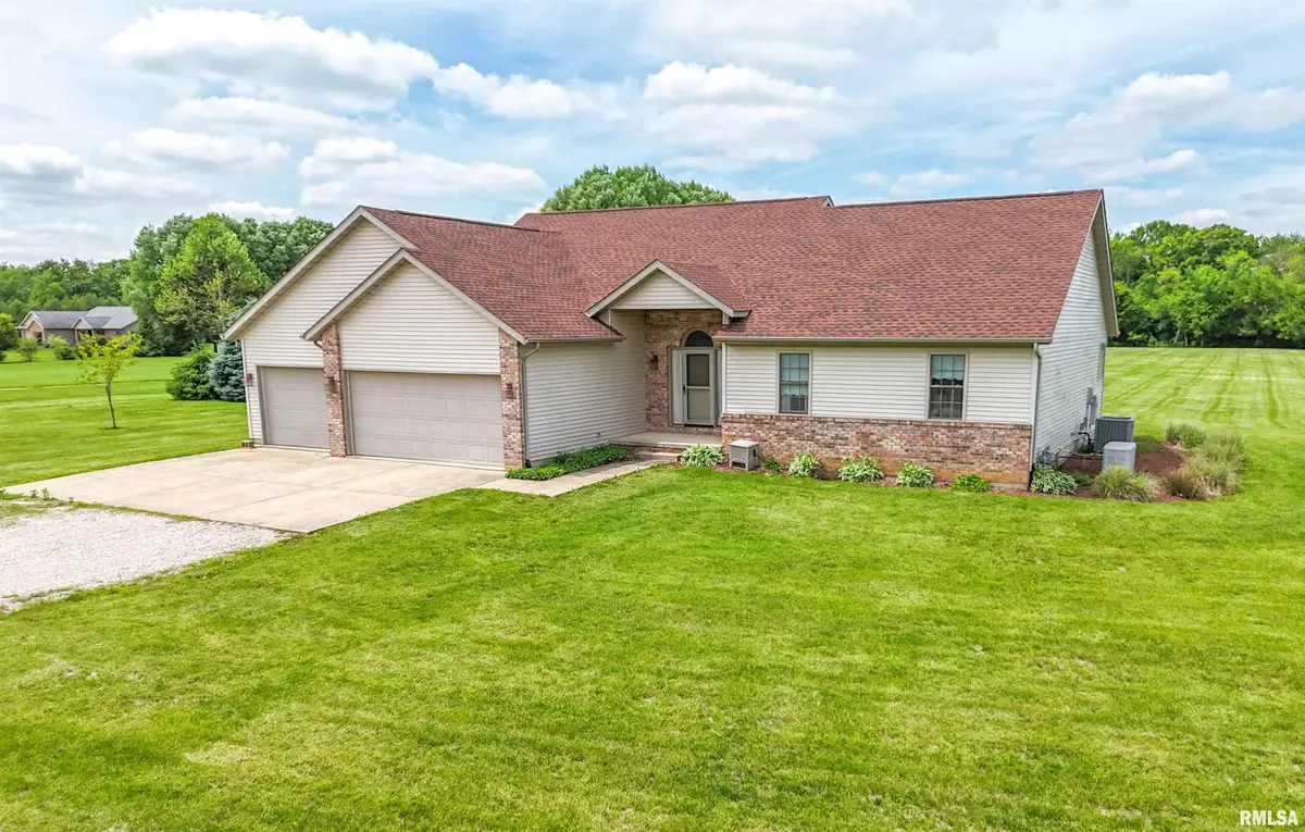 23130 Grist Mill Lane, Athens, IL 62613 - #1